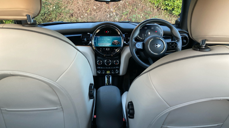 MINI Hatchback 135kW Cooper S Level 3 33kWh 3dr Auto Electric Hatchback